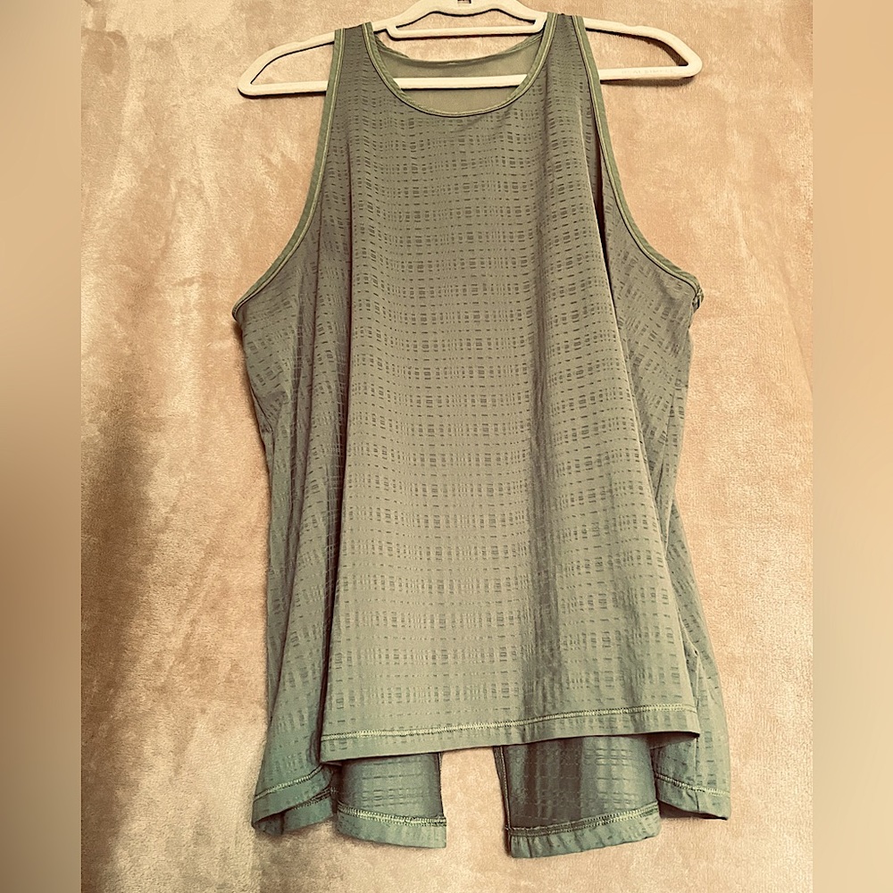 The North Face - Green Women’s XL Sleeveless Workout Top